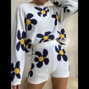 “That 70s set” floral two piece set